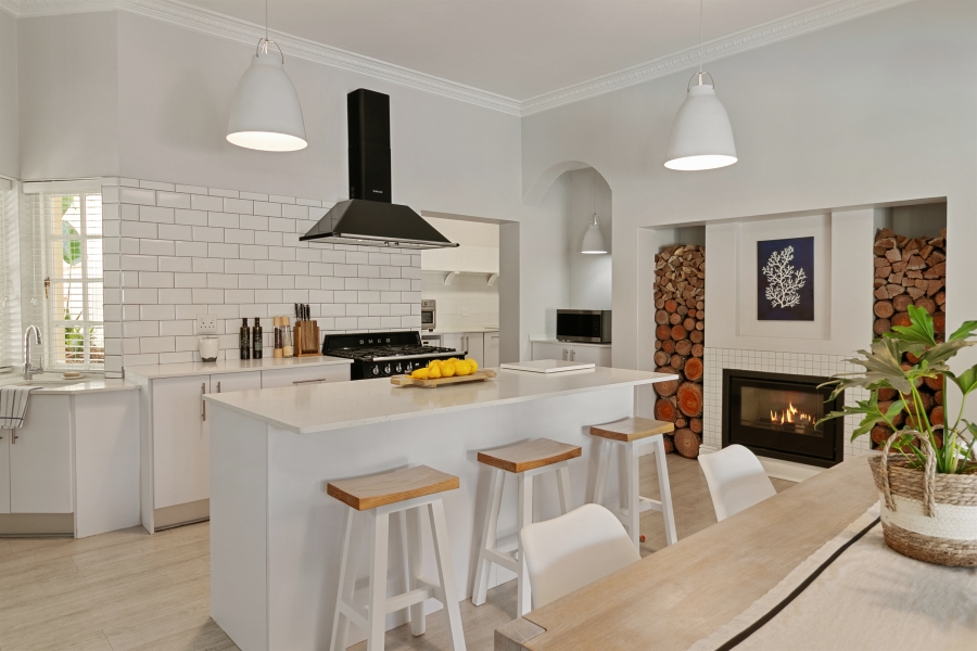 4 Bedroom Property for Sale in Belvidere Estate Western Cape